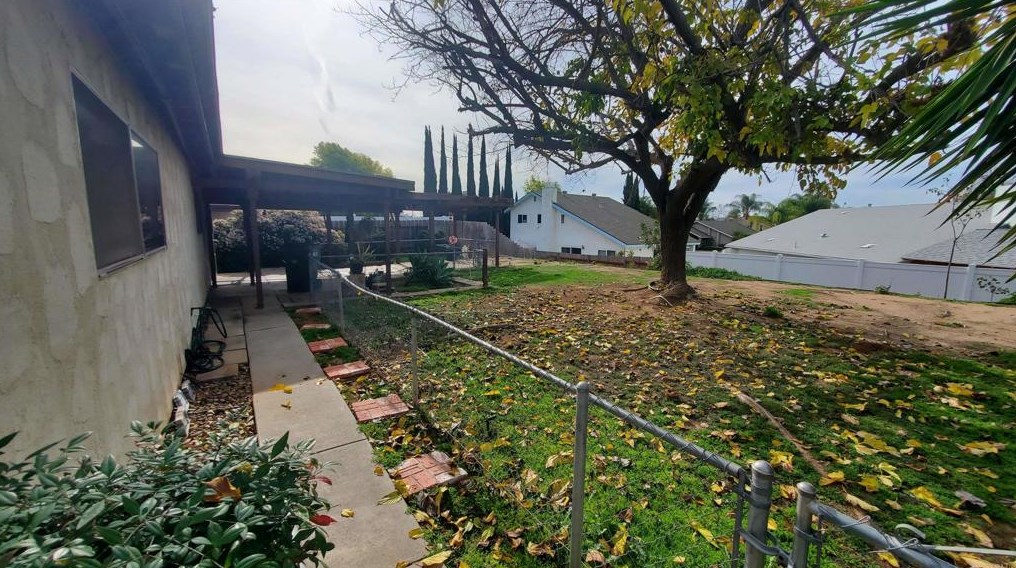 1129 Hoover St, Escondido, CA 92027