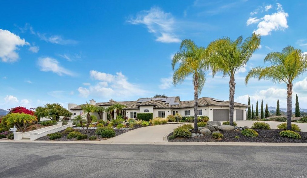 1926 Zlatibor Ranch Rd, Escondido, CA 92025