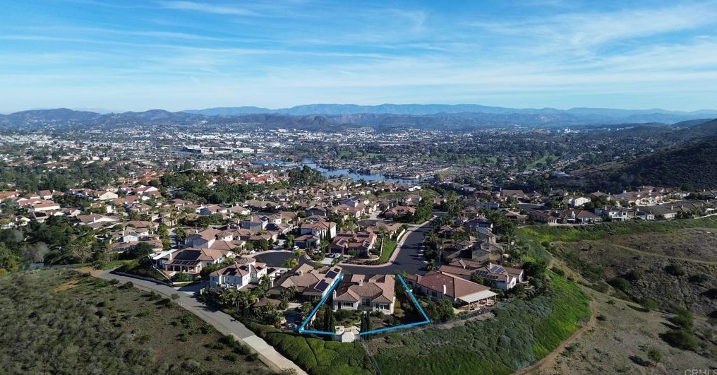 1733 Playa Vis, San Marcos, CA 92078-2109