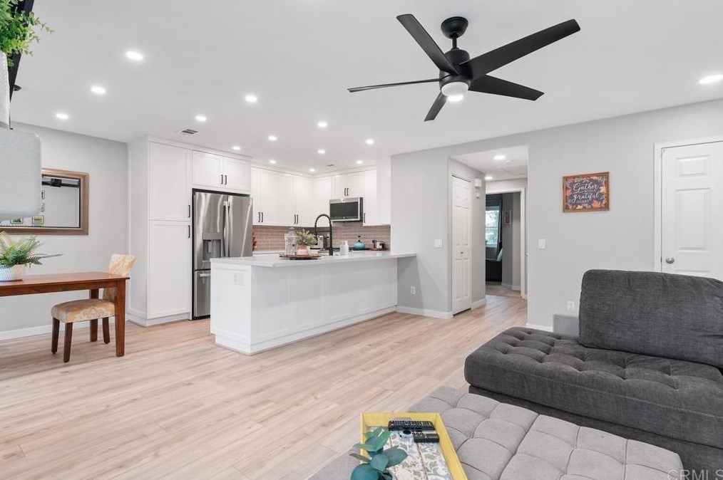 13981 Midland Rd, Poway, CA 92064