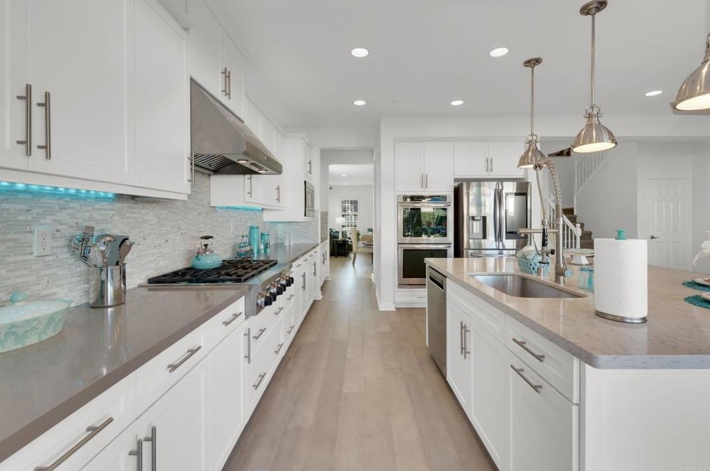 10021 Los Ranchitos Rd, Lakeside, CA 92040-2723