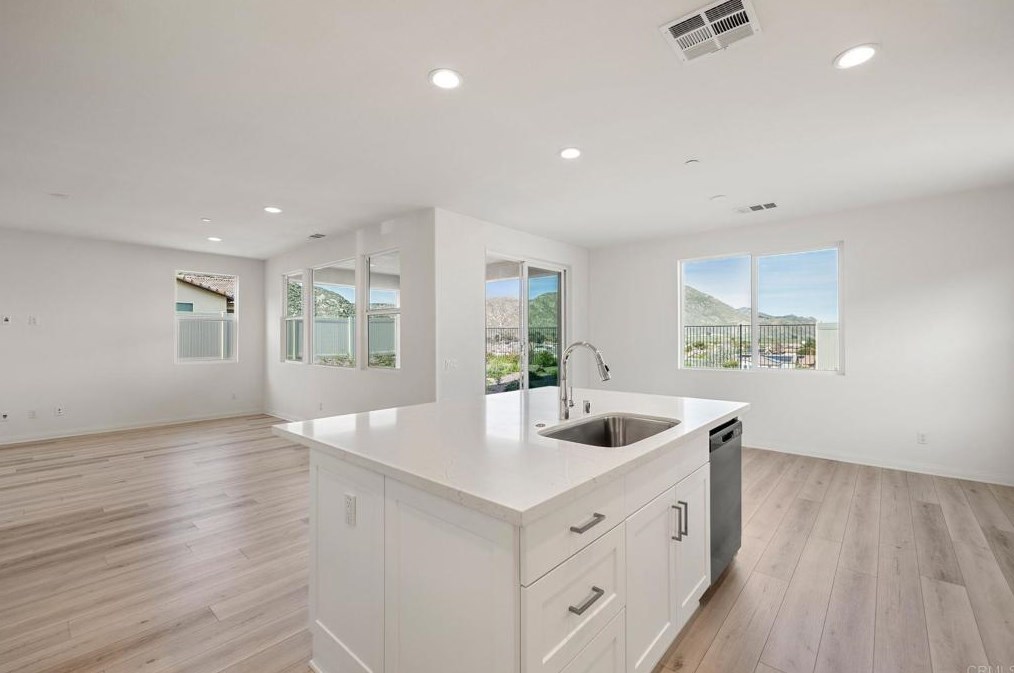 5384 Viewstone Ct, Hemet CA  92545 exterior