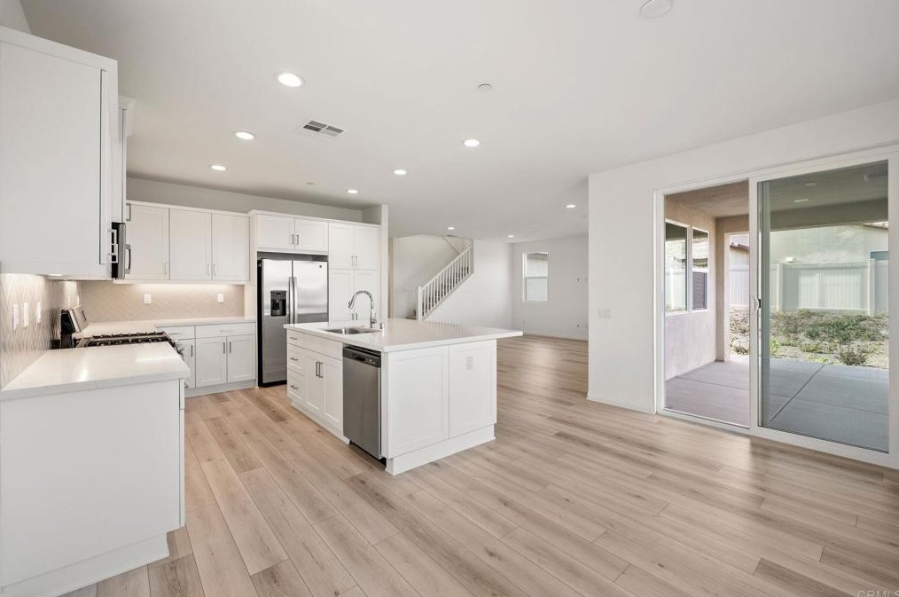 5384 Viewstone Ct, Hemet CA  92545 exterior