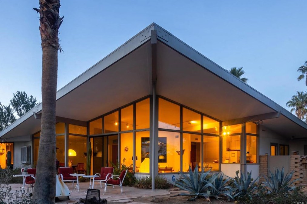 247 Montezuma Rd, Borrego Springs, CA 92004