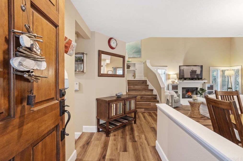 1560 Flair Encinitas Dr, Encinitas, CA 92024
