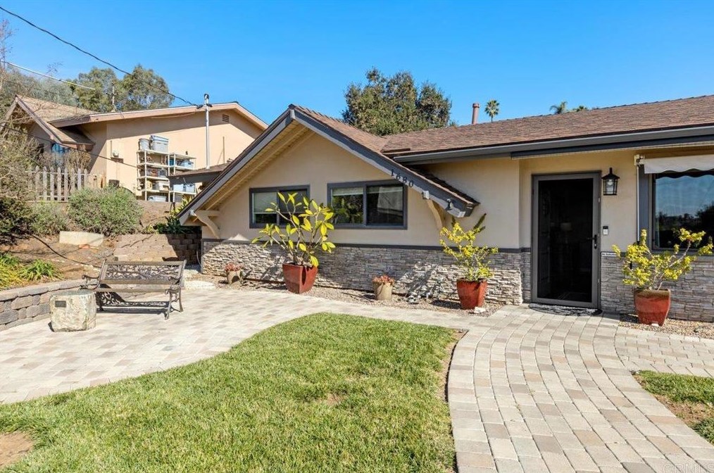 1680 Marcyn Ln, Escondido, CA 92026-2031