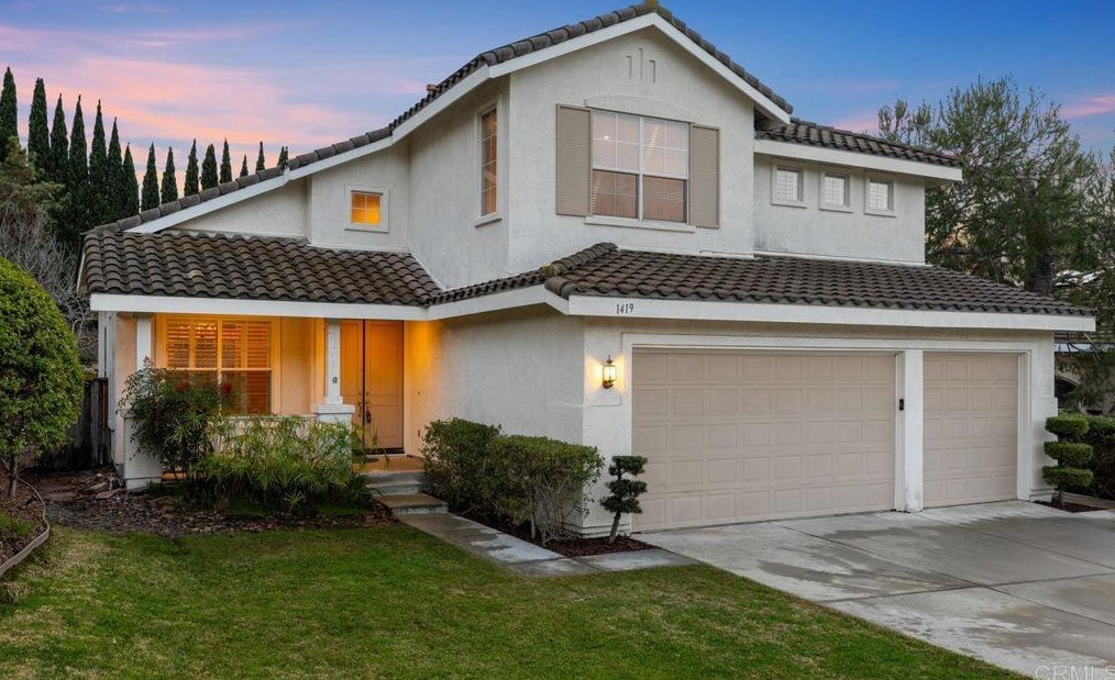 1419 Woodhaven Dr, Oceanside, CA 92056