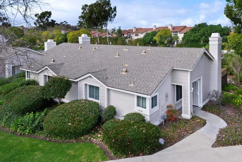 2864 Nantucket Ln, Carlsbad, CA 92010
