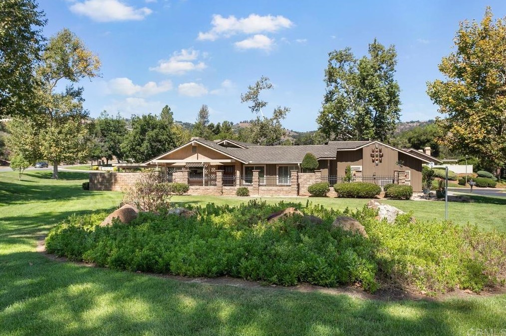 4315 Diegos Ct, Fallbrook CA  92028-9243 exterior