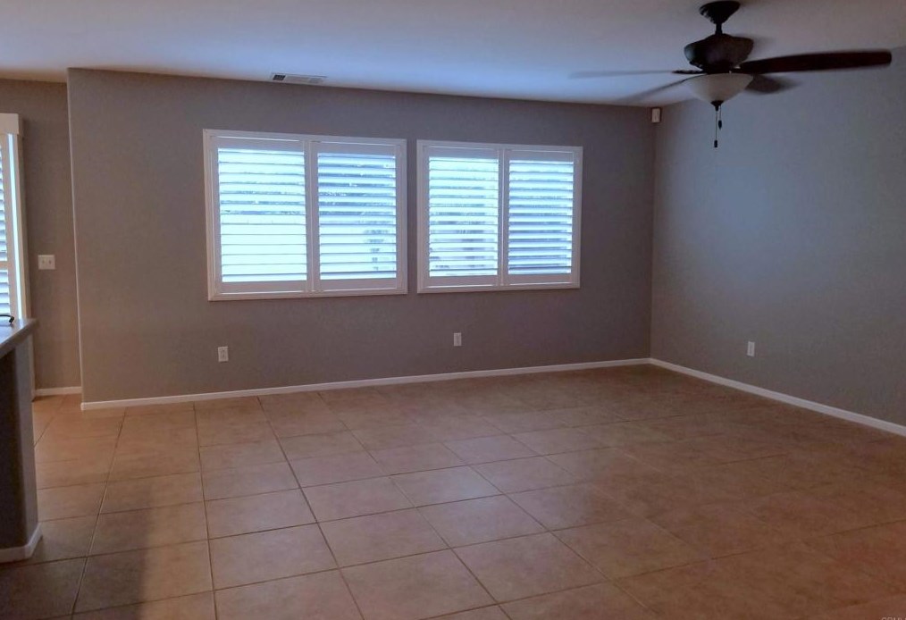 5185 Mendip St, Oceanside CA  92057-1846 exterior