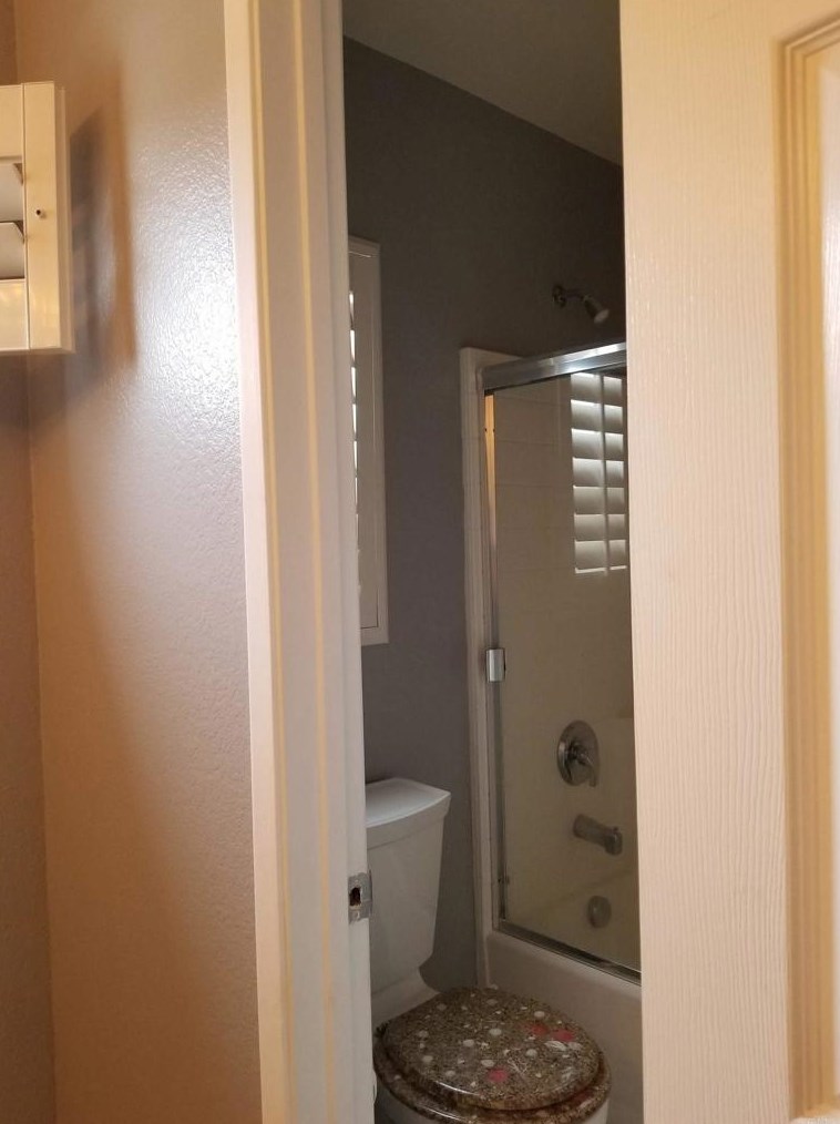 5185 Mendip St, Oceanside CA  92057-1846 exterior