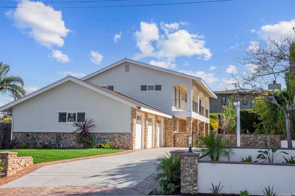 1415 Chestnut Ave, Carlsbad, CA 92008