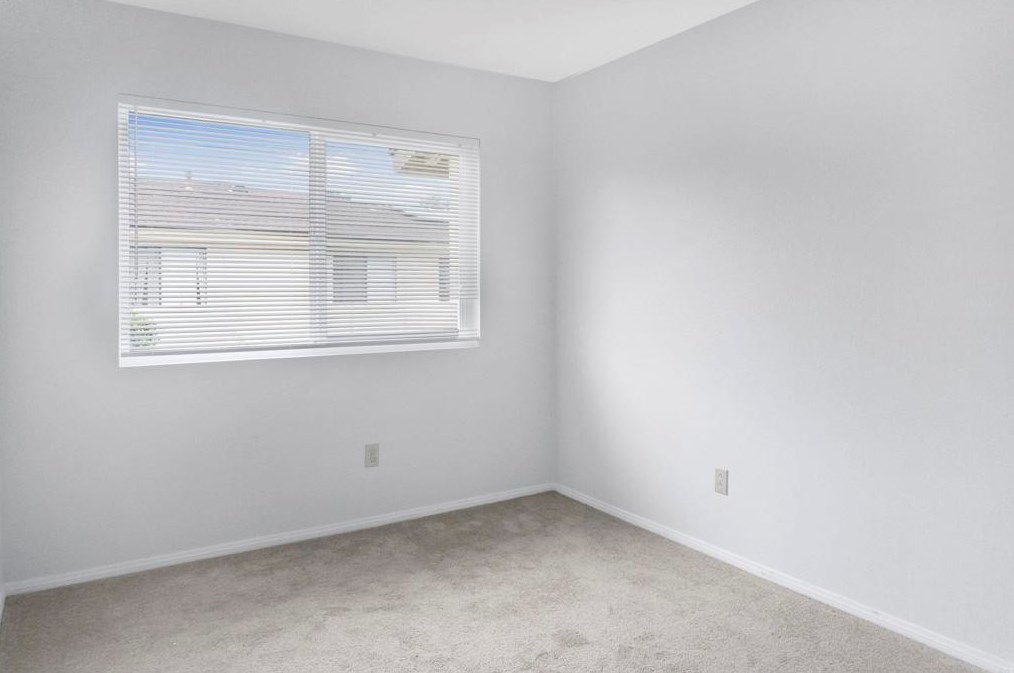 3712 Harvard Dr, Oceanside CA  92056-4101 exterior