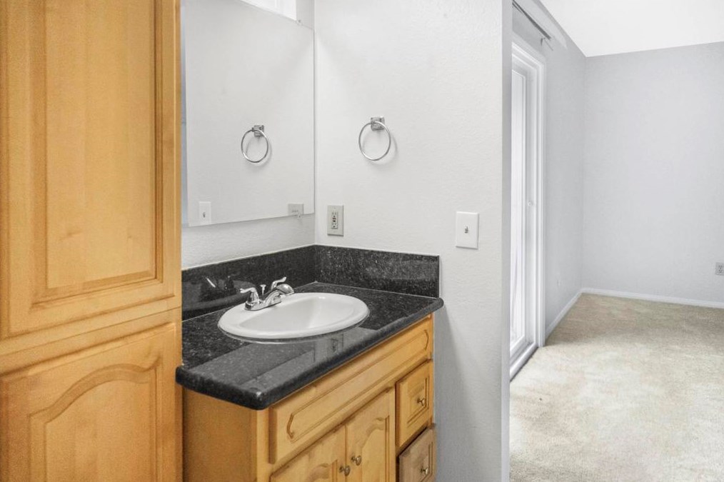 3712 Harvard Dr, Oceanside CA  92056-4101 exterior