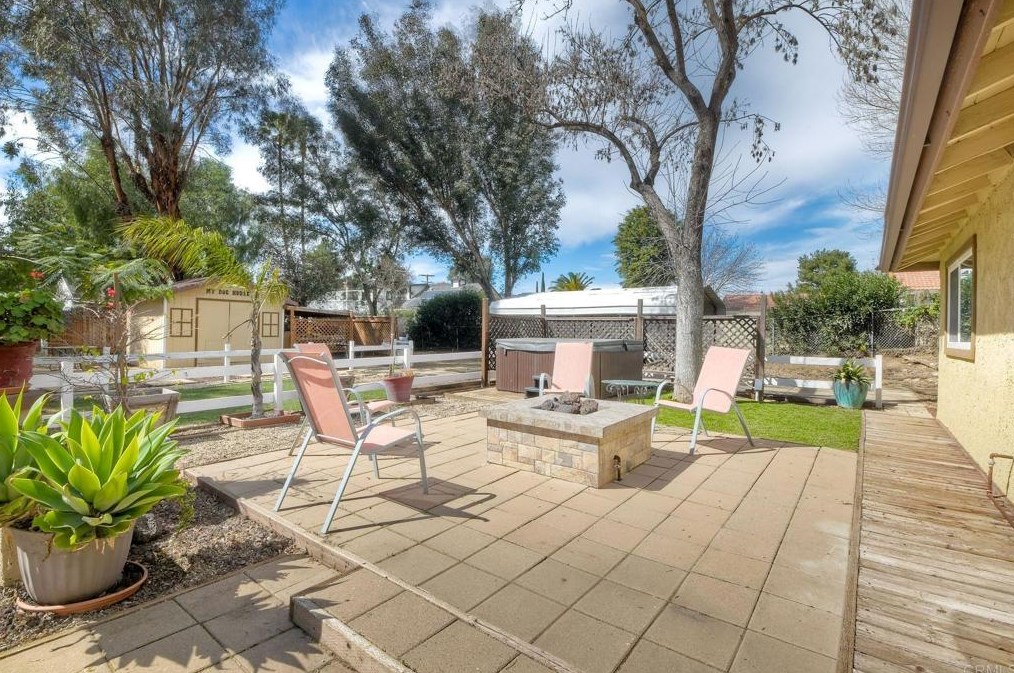 22287 Black Beauty Trl, Wildomar CA  92595-8011 exterior