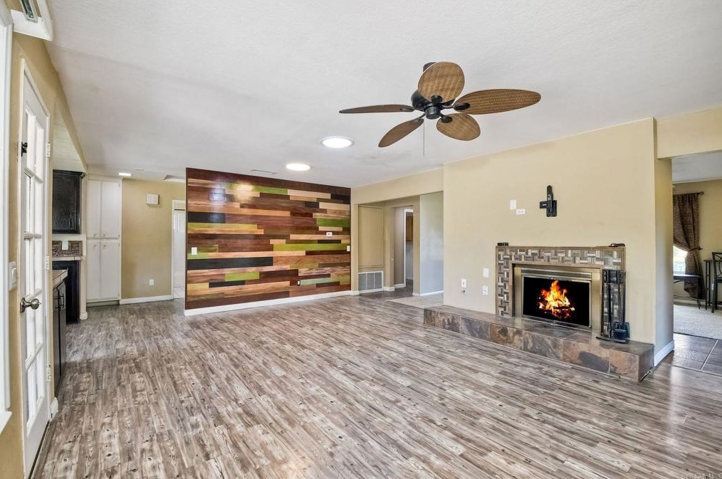 22287 Black Beauty Trl, Wildomar CA  92595-8011 exterior