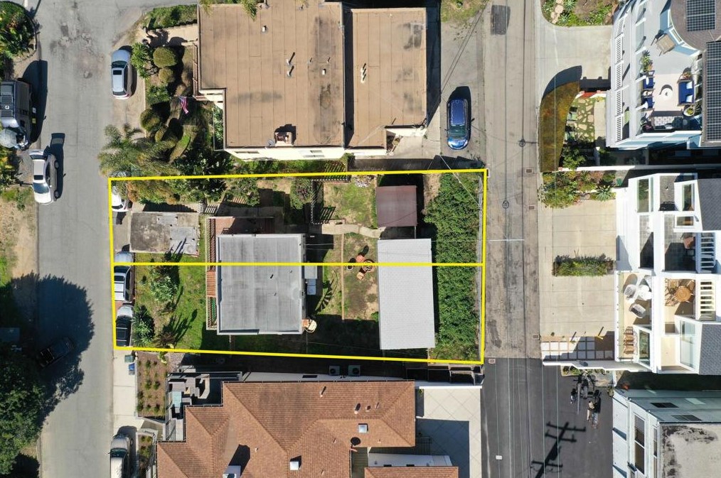 2311 Montgomery Ave, Cardiff by the Sea, CA 92007