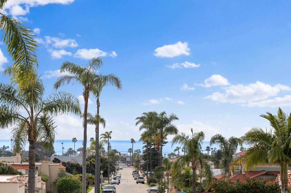 1016 West St, Oceanside, CA 92054