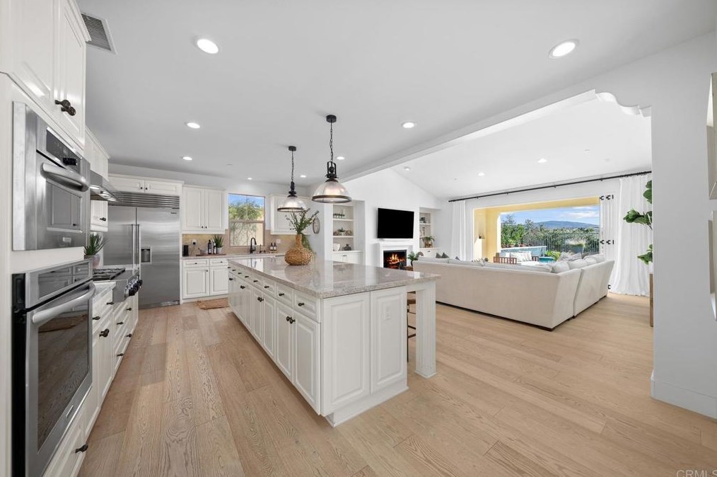 8542 Kristen View Ct, San Diego CA  92127-6118 exterior