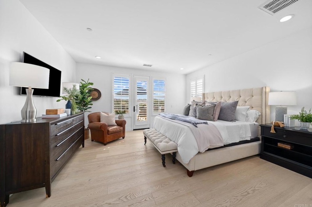 8542 Kristen View Ct, San Diego CA  92127-6118 exterior