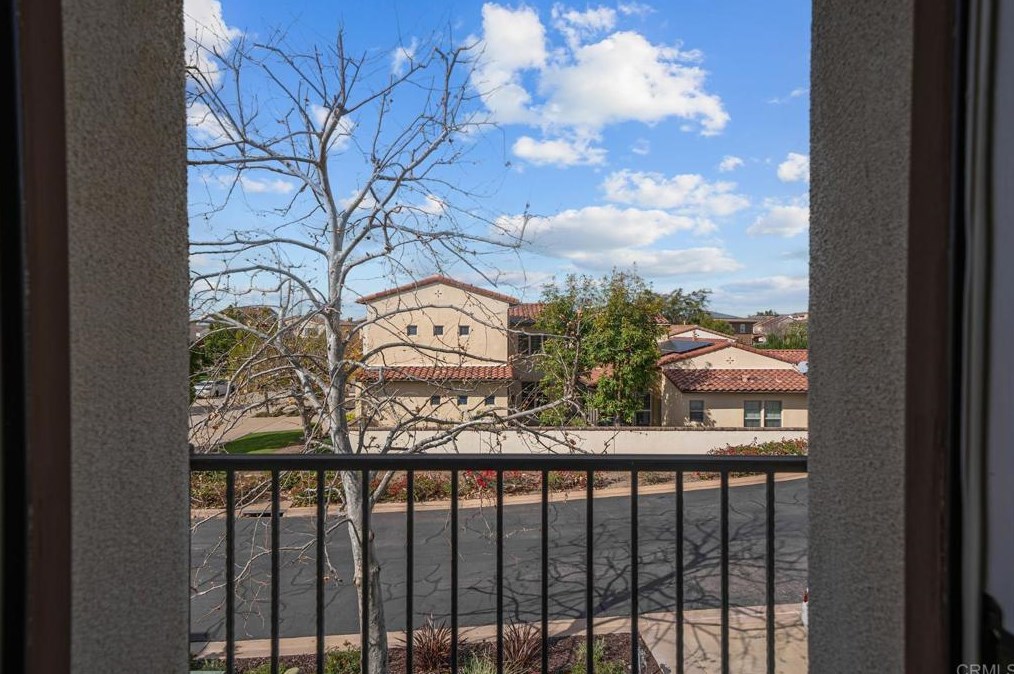 8542 Kristen View Ct, San Diego CA  92127-6118 exterior