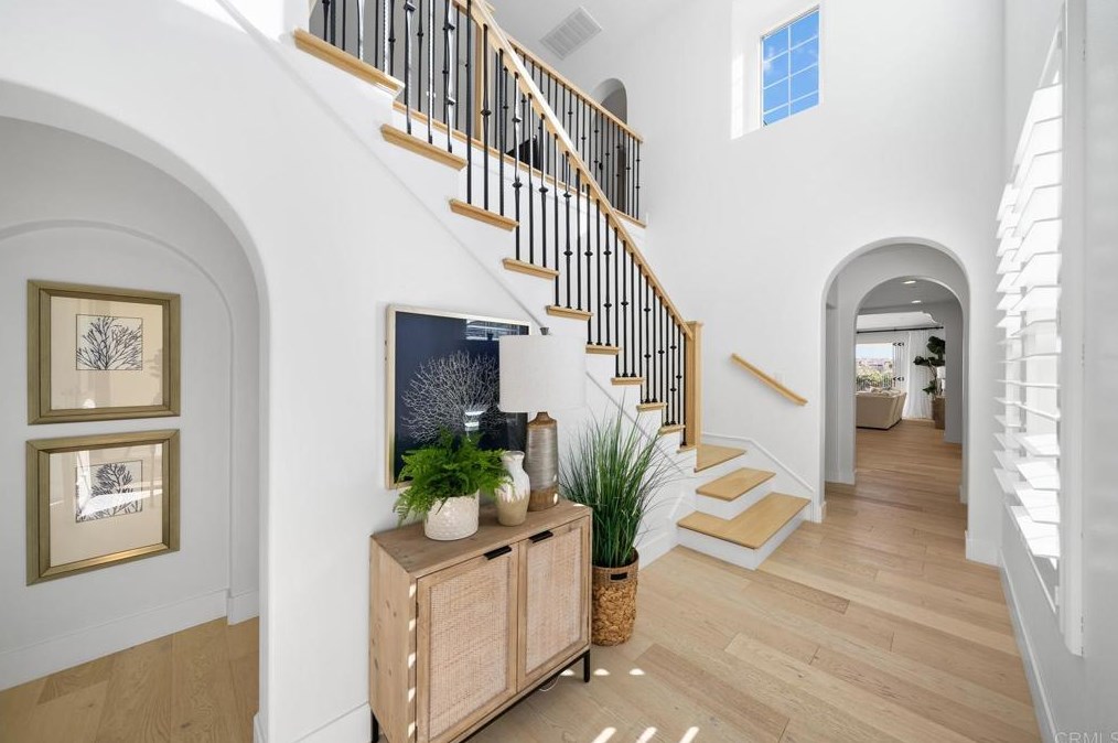 8542 Kristen View Ct, San Diego CA  92127-6118 exterior