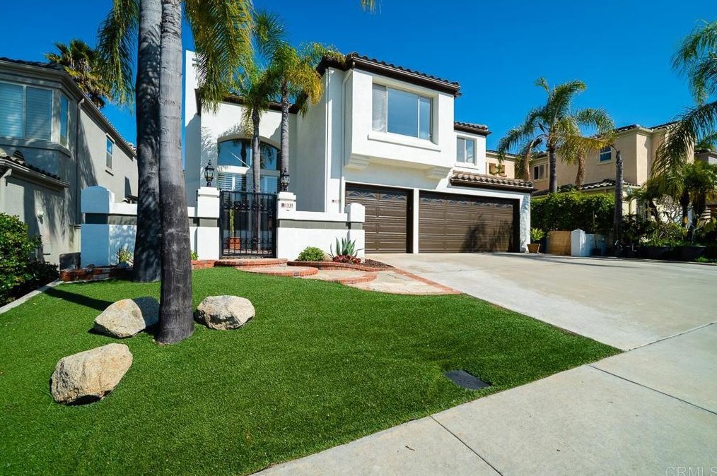 1539 Sapphire Ln, Vista, CA 92081