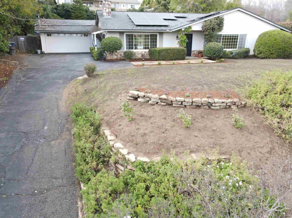 1610 Donalor Dr, Escondido, CA 92027-4421