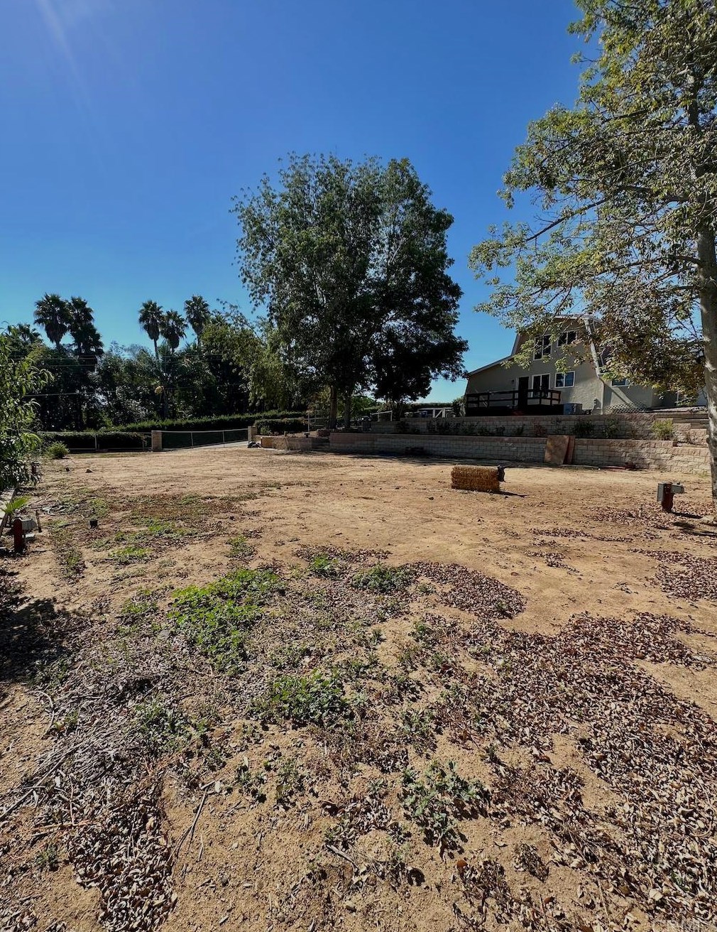 410 Palomino Rd, Fallbrook CA  92028-4128 exterior