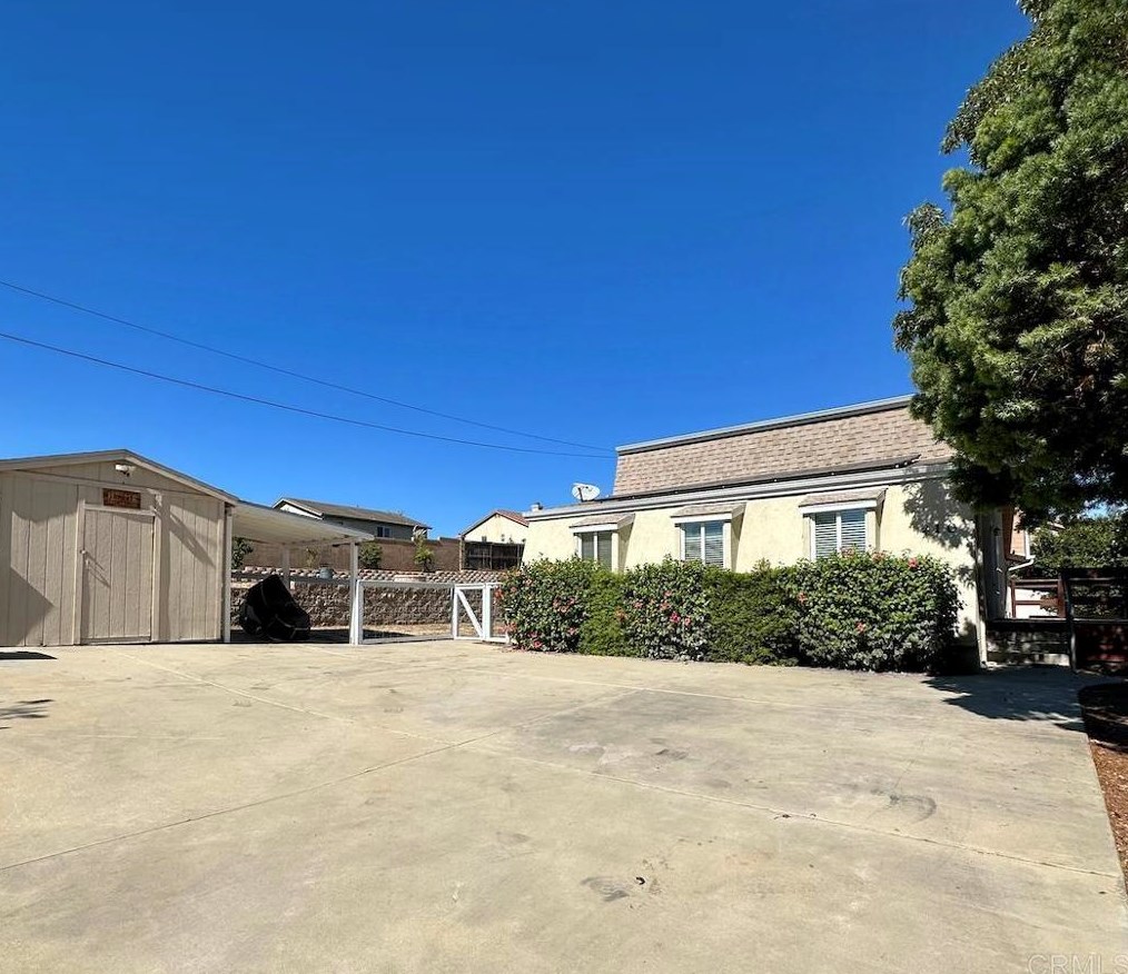 410 Palomino Rd, Fallbrook CA  92028-4128 exterior