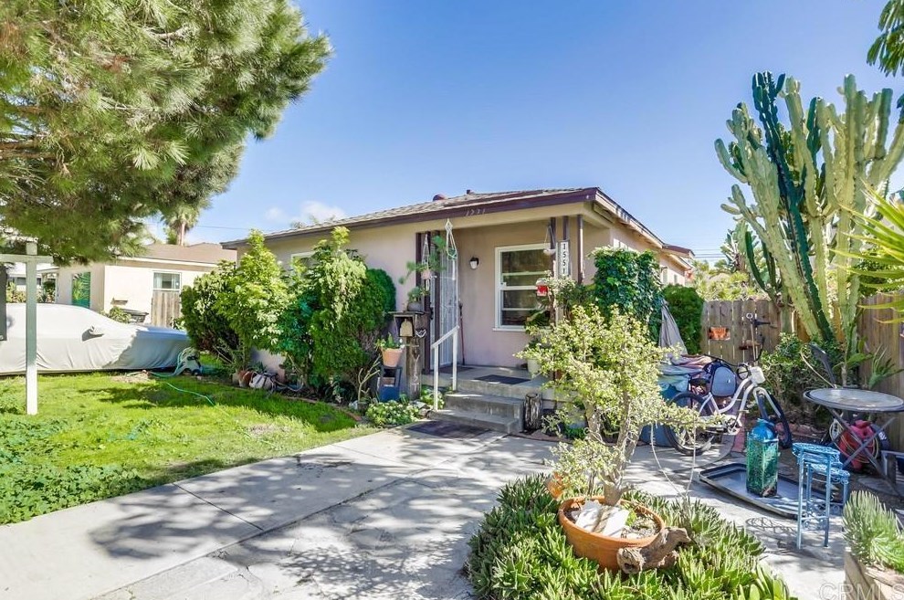 1551 Missouri St, San Diego, CA 92109-3056