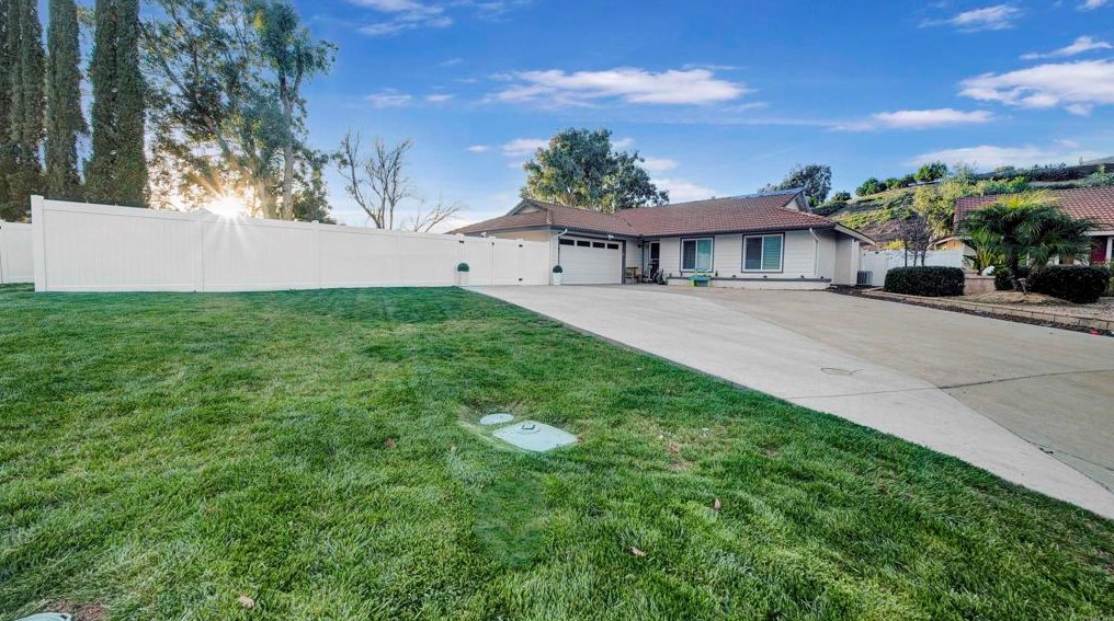 43105 Agena St, Temecula CA  92592-3295 exterior