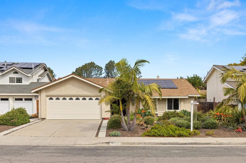 4564 Stratford Cir, Oceanside, CA 92056-4905