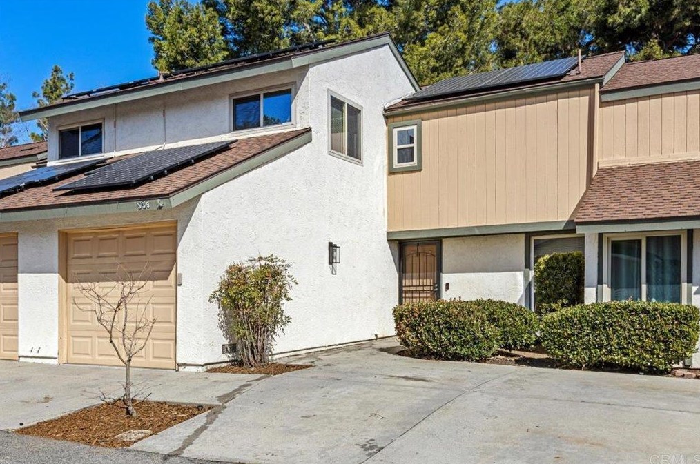 539 Smoketree Gln, Escondido, CA 92026-1309