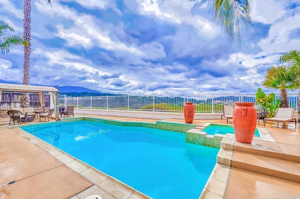 33261 Morning View Dr, Temecula, CA 92592