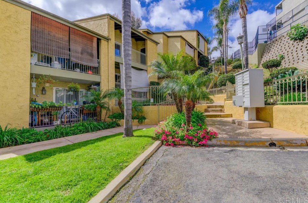 4013 Oakcrest Dr #10, San Diego, CA 92105