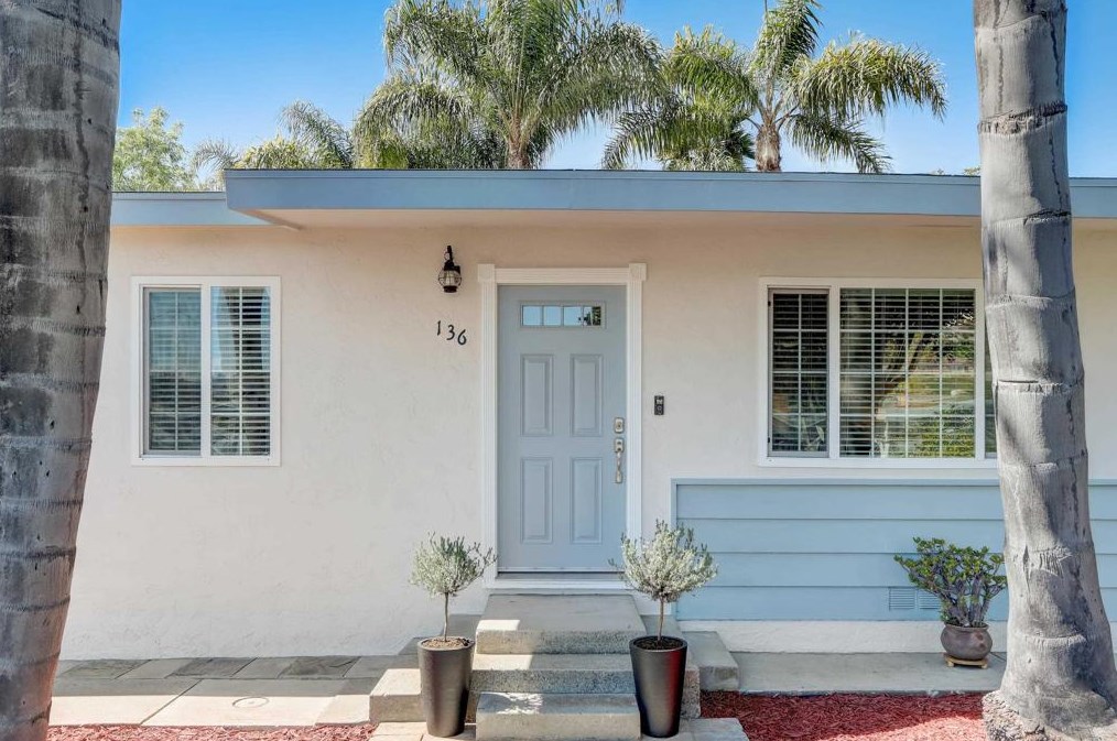 136 Hannalei Dr, Vista, CA 92083