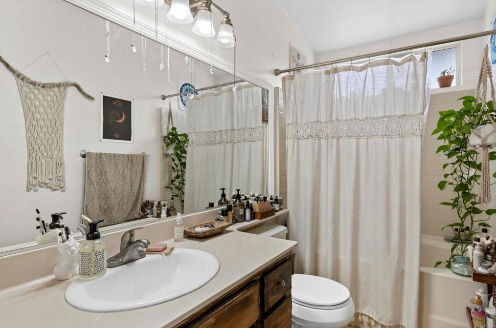 41918 Kaffirboom Ct, Temecula CA  92591-3816 exterior