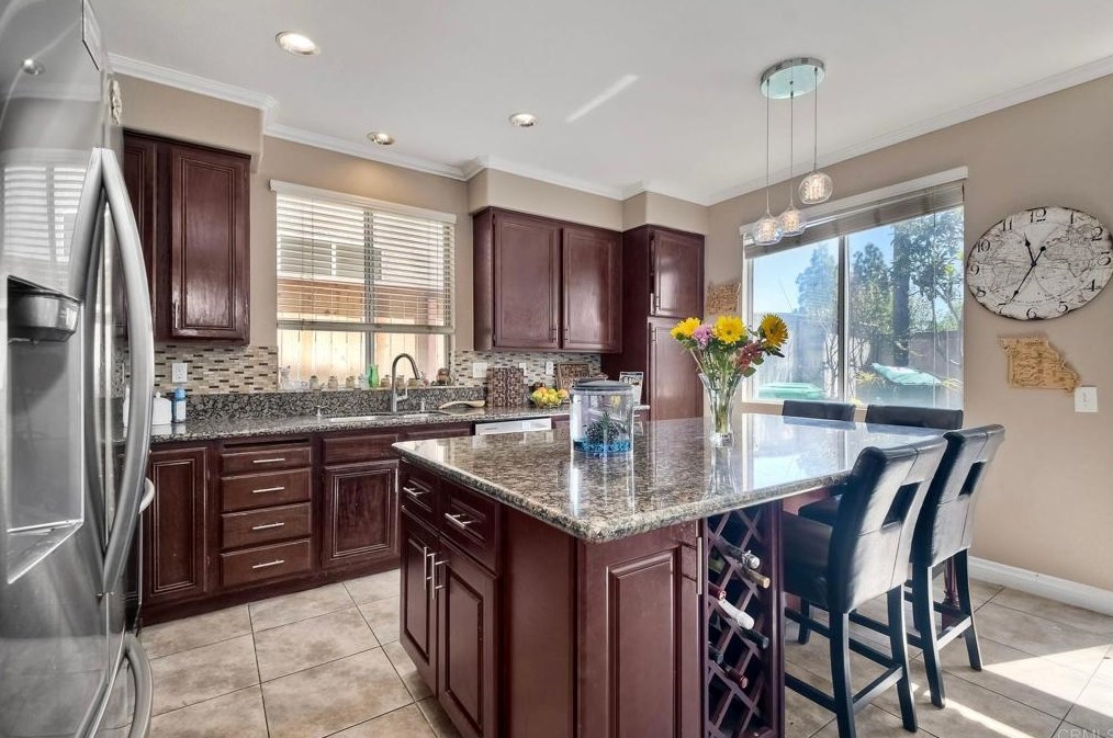 340 Belflora Way, Oceanside CA  92057-7634 exterior