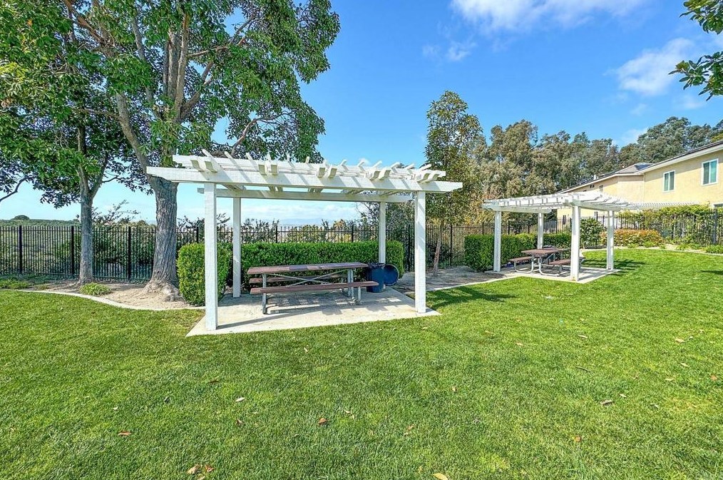 340 Belflora Way, Oceanside CA  92057-7634 exterior