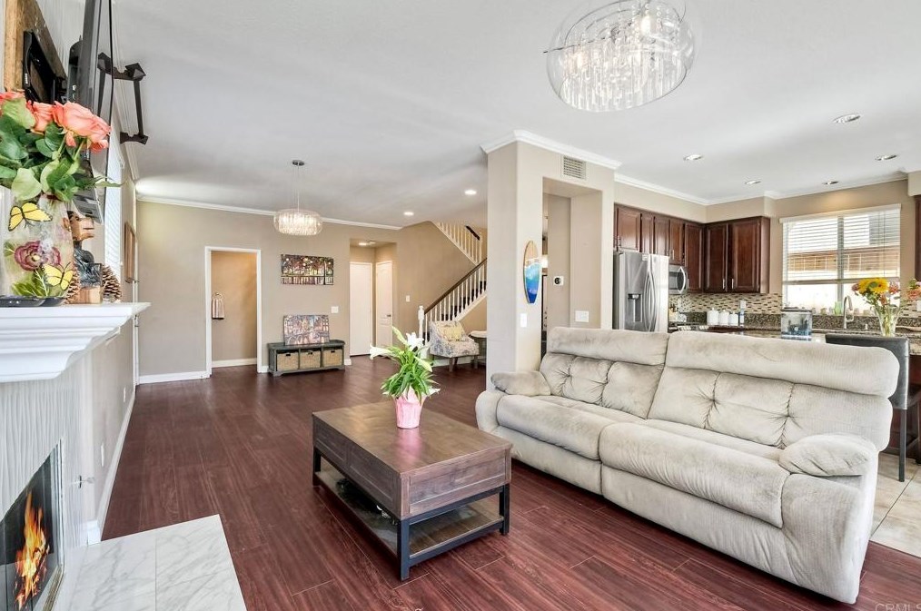 340 Belflora Way, Oceanside CA  92057-7634 exterior