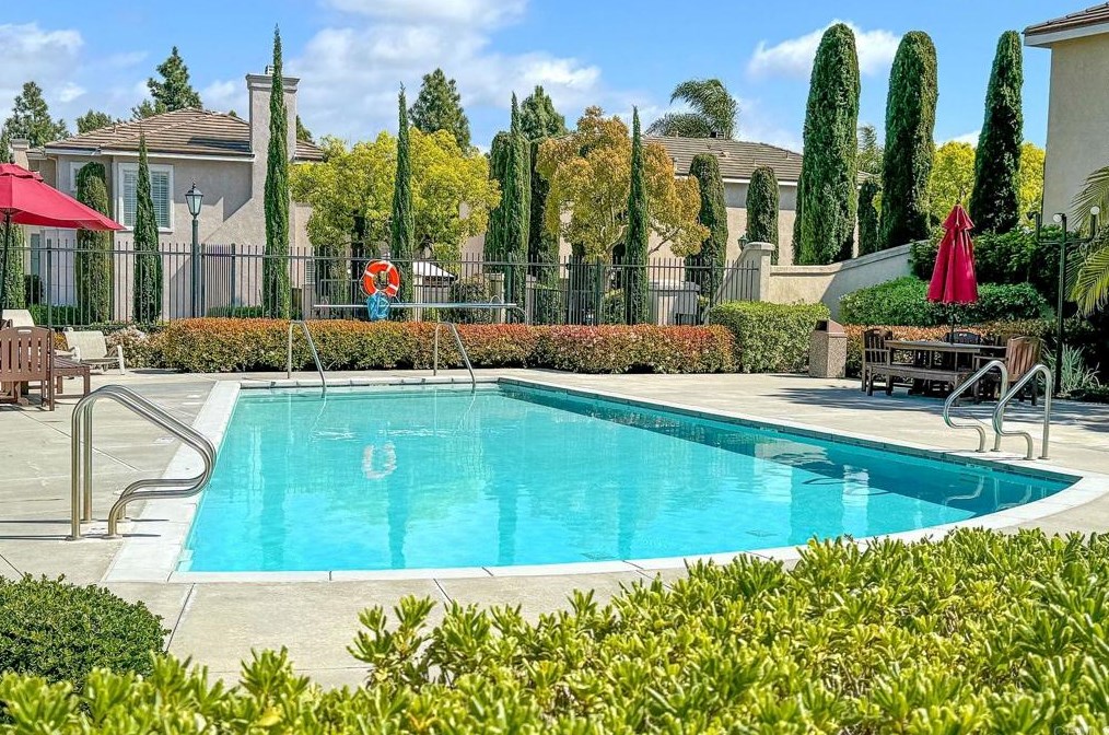 340 Belflora Way, Oceanside CA  92057-7634 exterior