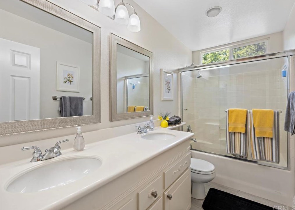 2130 Castlebay, Fallbrook CA  92028-4491 exterior