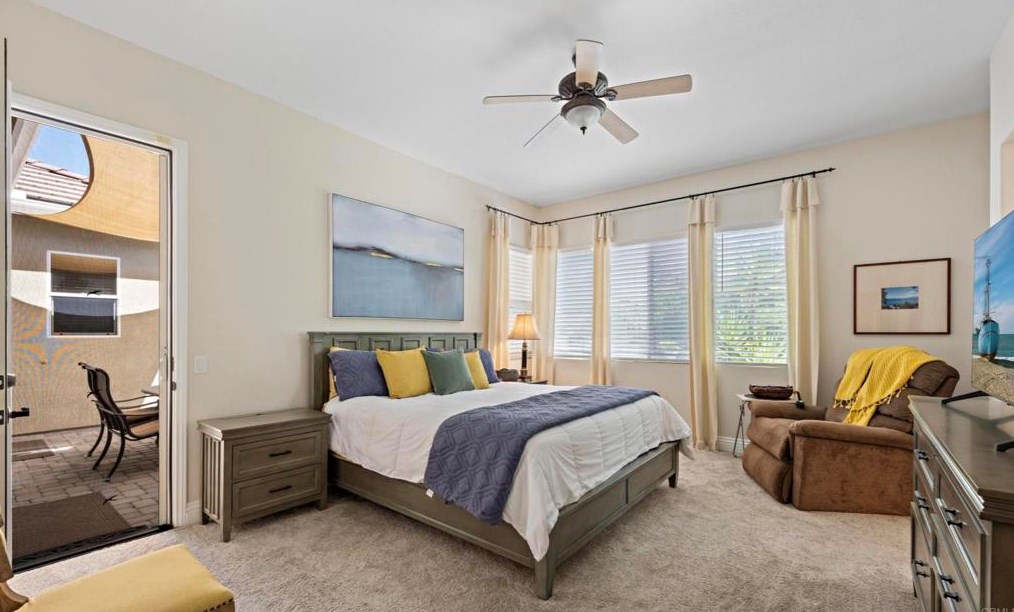 2130 Castlebay, Fallbrook CA  92028-4491 exterior