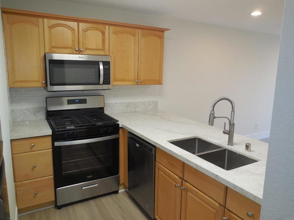 235 50th St #26, San Diego, CA 92102