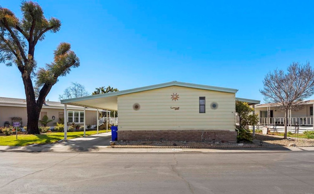 276 El Camino Real, Oceanside CA  92058-1723 exterior