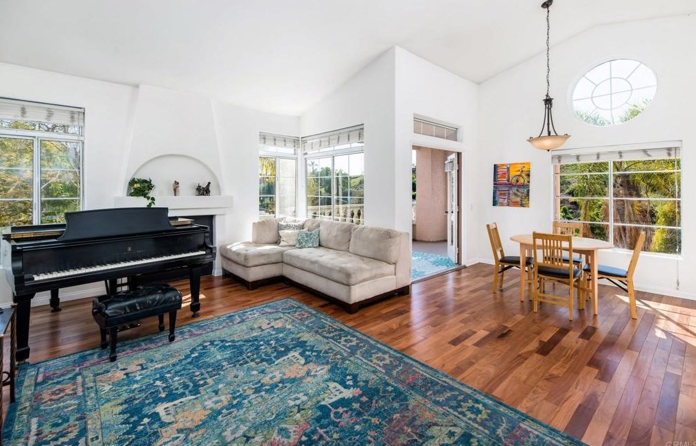 3541 Cameo Dr #112, Oceanside, CA 92056