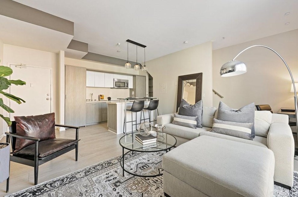 948 G St #25, San Diego, CA 92101