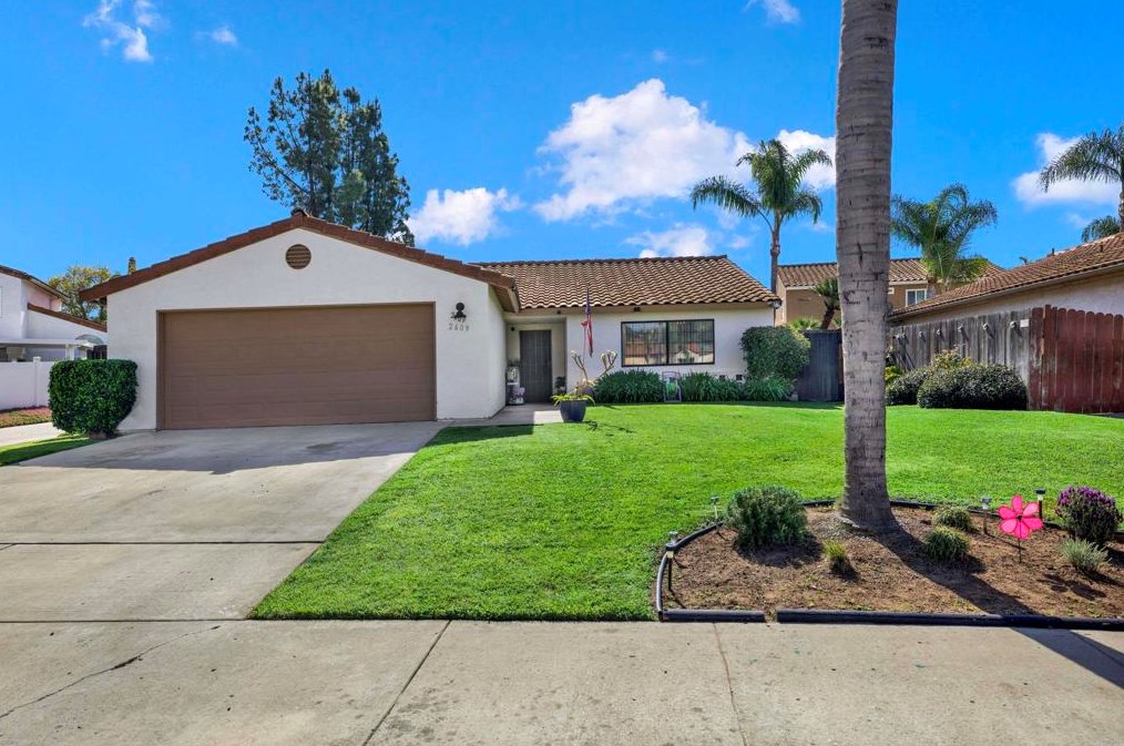 2609 Albright Pl, Escondido, CA 92027-1871