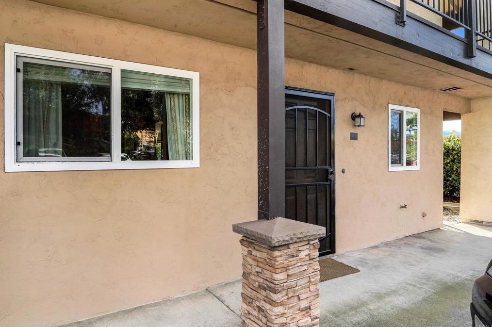 760 Encinitas Blvd, Encinitas CA  92024-3307 exterior